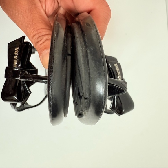 Prada Black Patent leather bowtie logo embellished T strap sandals EU 37 - Picture 8 of 10